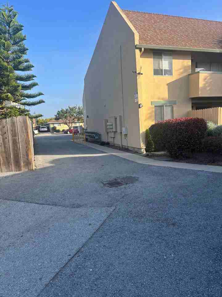 Archer Gardens Apartments - Photo 4 of 7