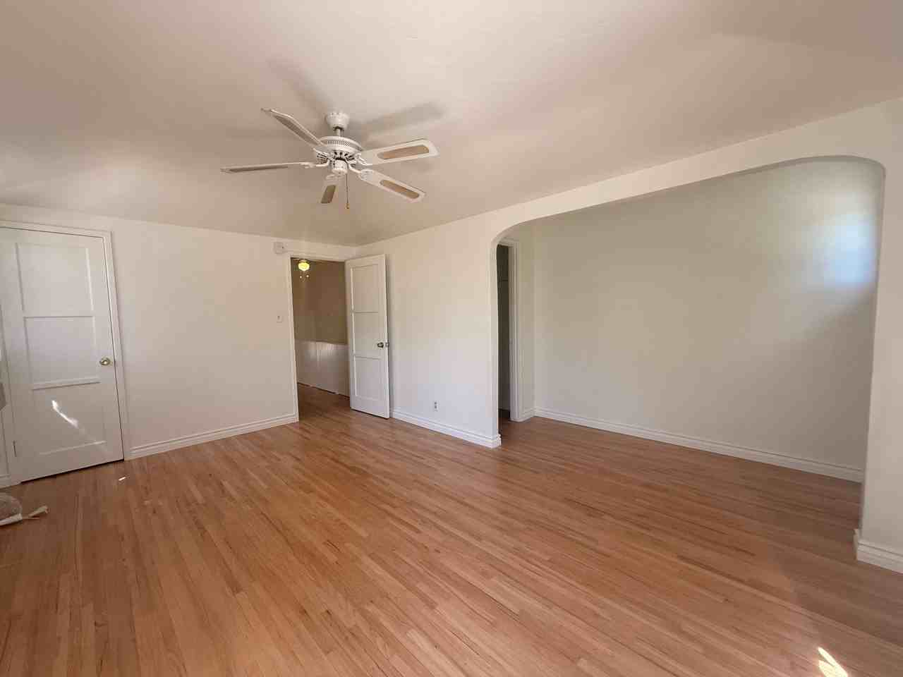 5137 Olivewood Ave - Photo 6 of 18