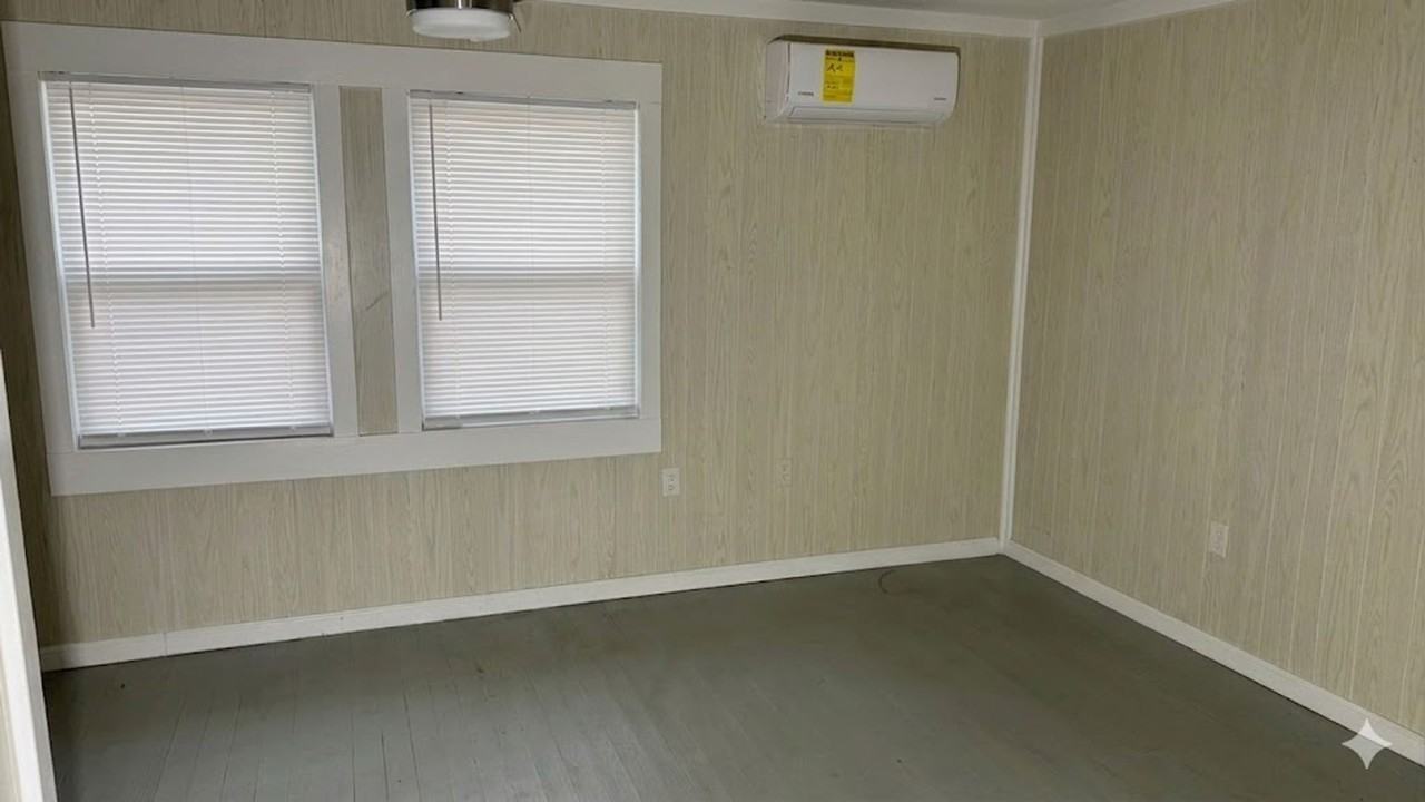 2408 Gordon St - Photo 6 of 11