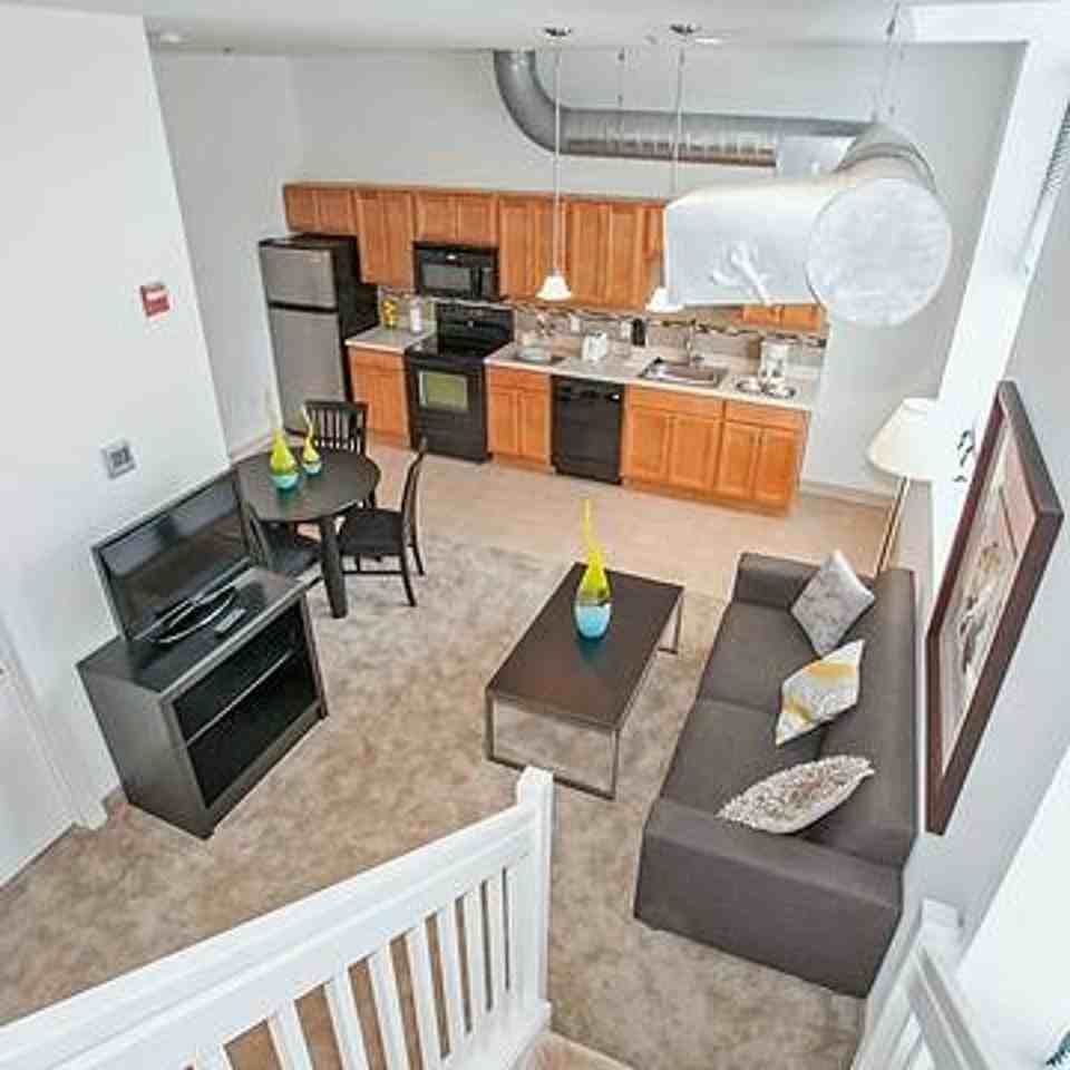 Silk Factory Lofts - Photo 4 of 7