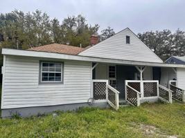 featured image of 3742/3748 Ogg Ave