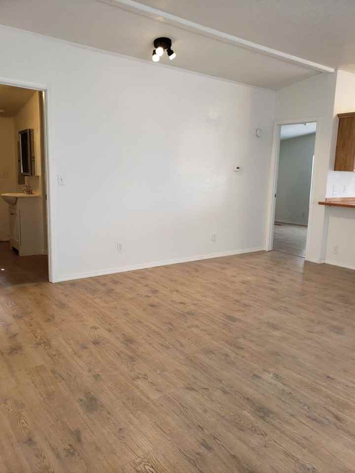 8946 N Neufeld Rd - Photo 6 of 17