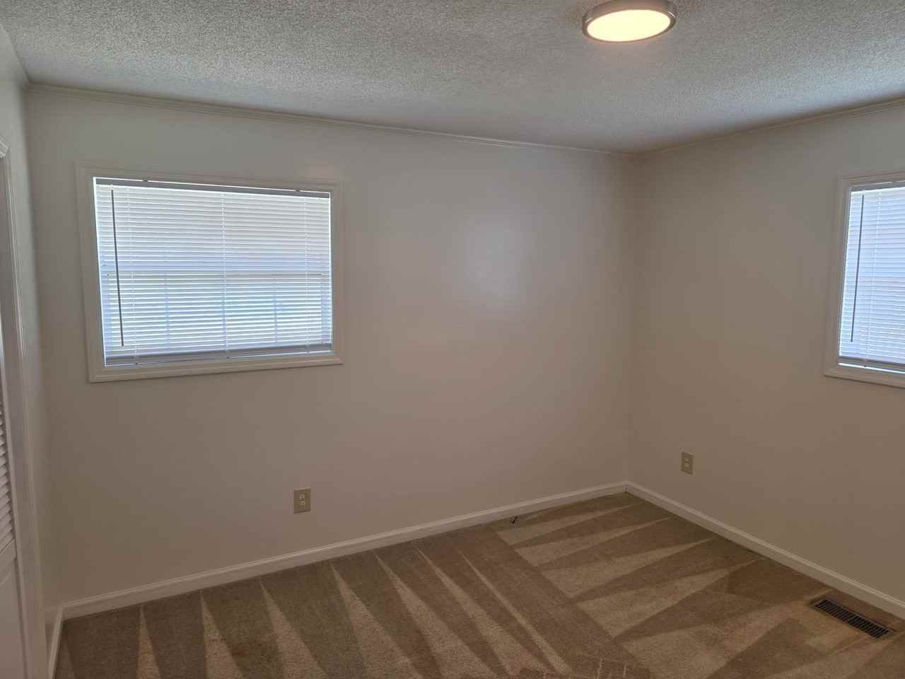 159 Hazeldale Ln - Photo 5 of 12