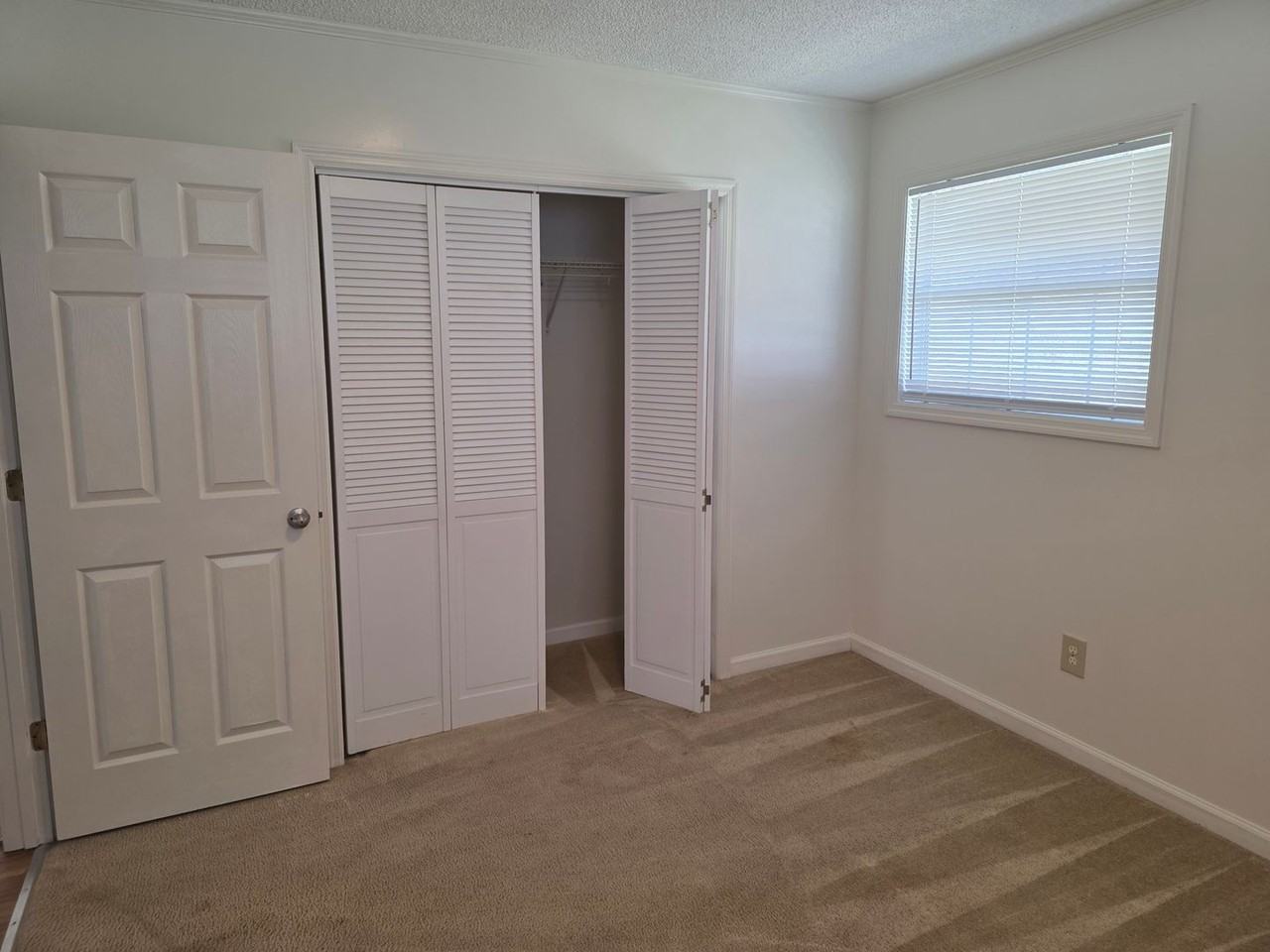 159 Hazeldale Ln - Photo 6 of 12