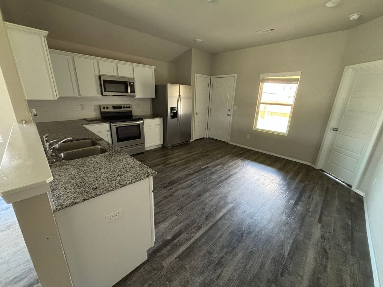 1382 S Scissortail Ln - Photo 4 of 15