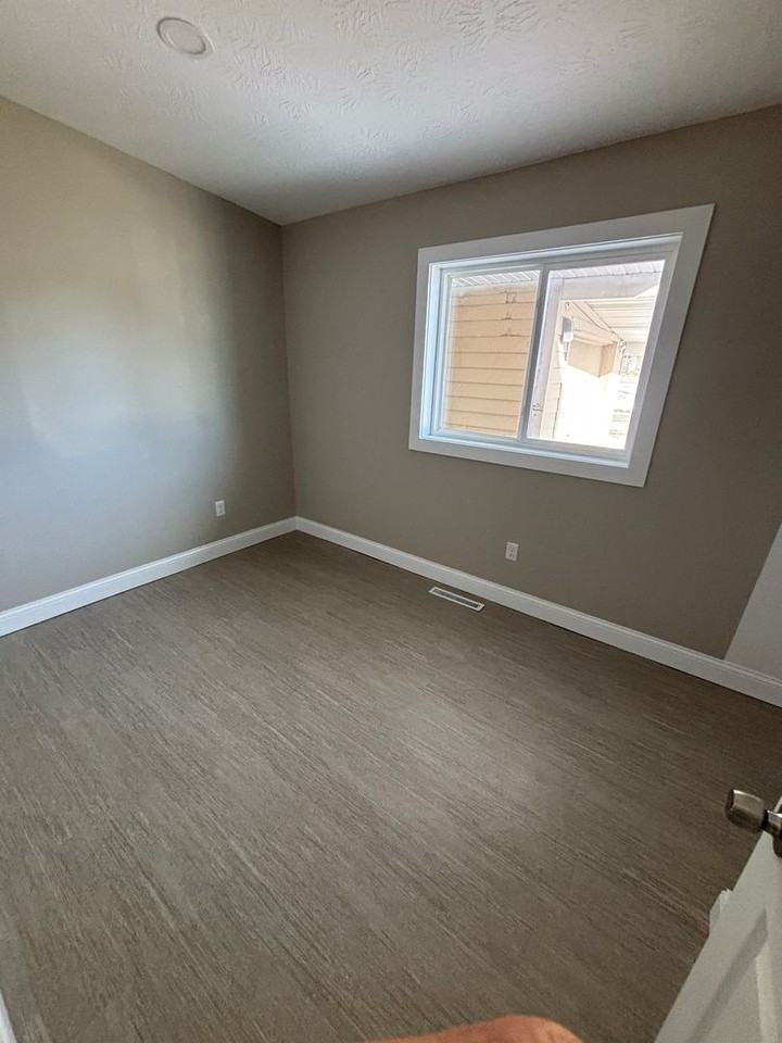 1539 - Photo 7 of 10