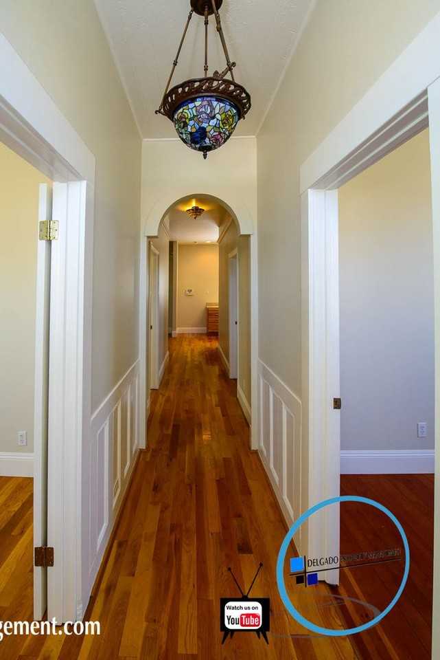 1017 Marin St - Photo 2 of 10