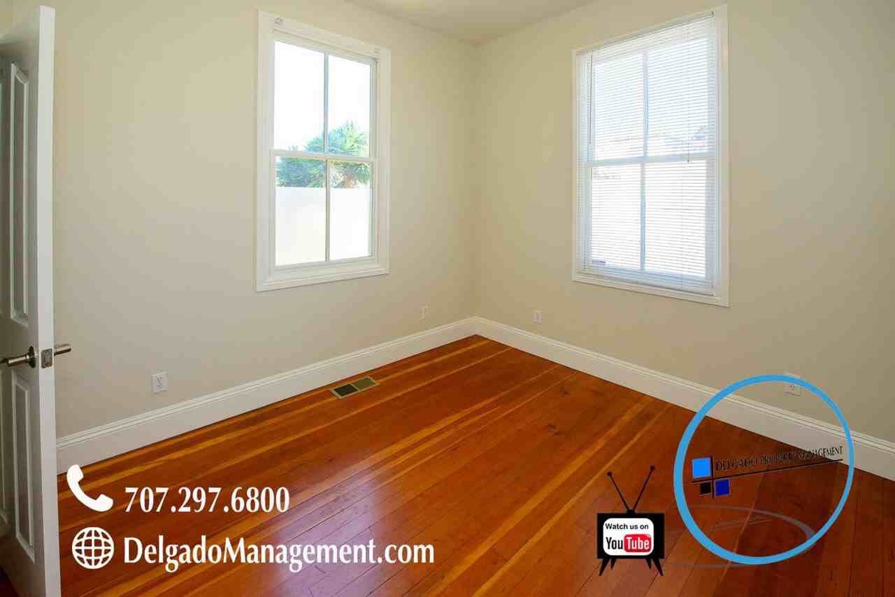 1017 Marin St - Photo 4 of 10