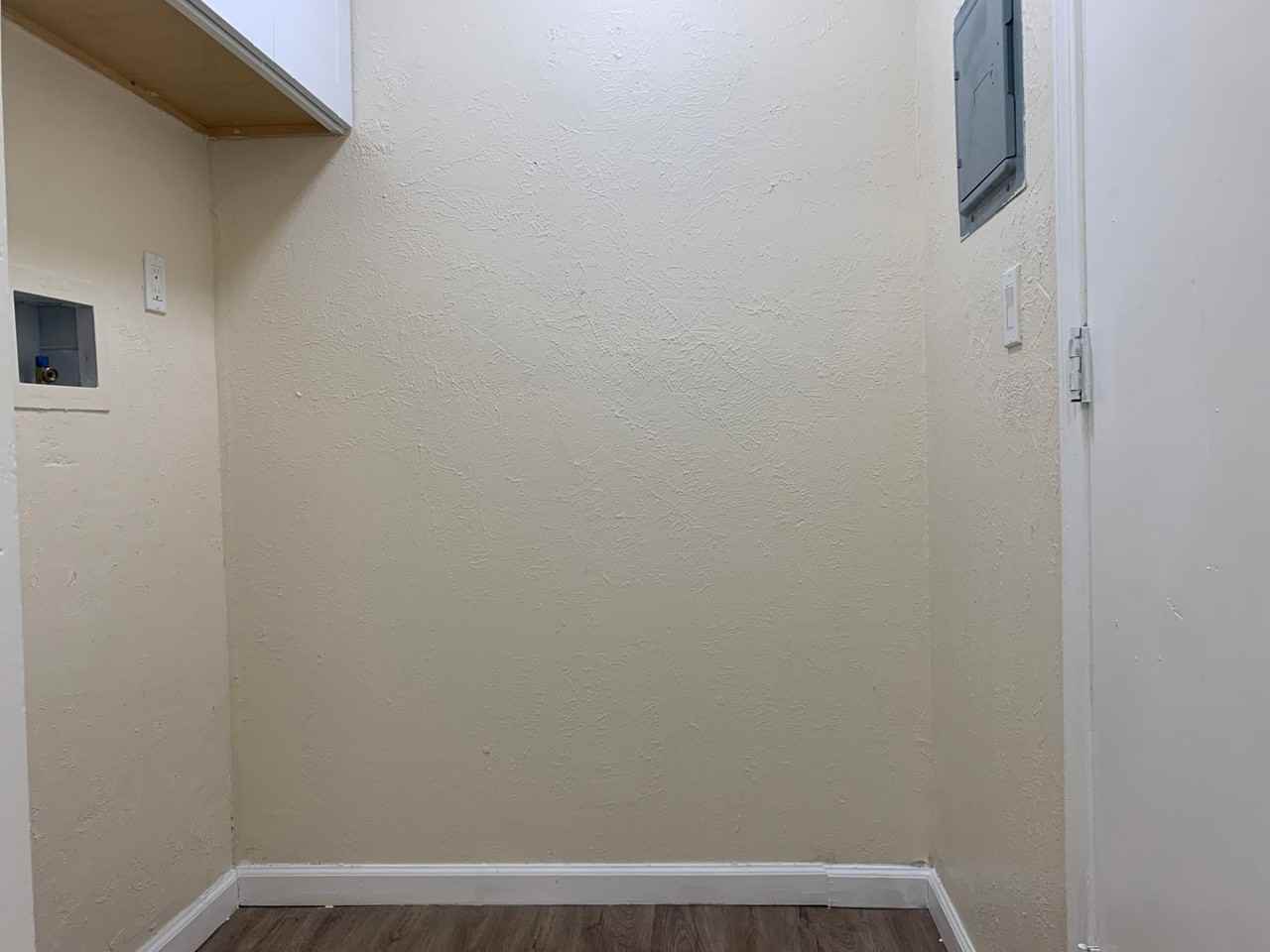 Modern Apartments with Great Amenities - Photo 4 of 13