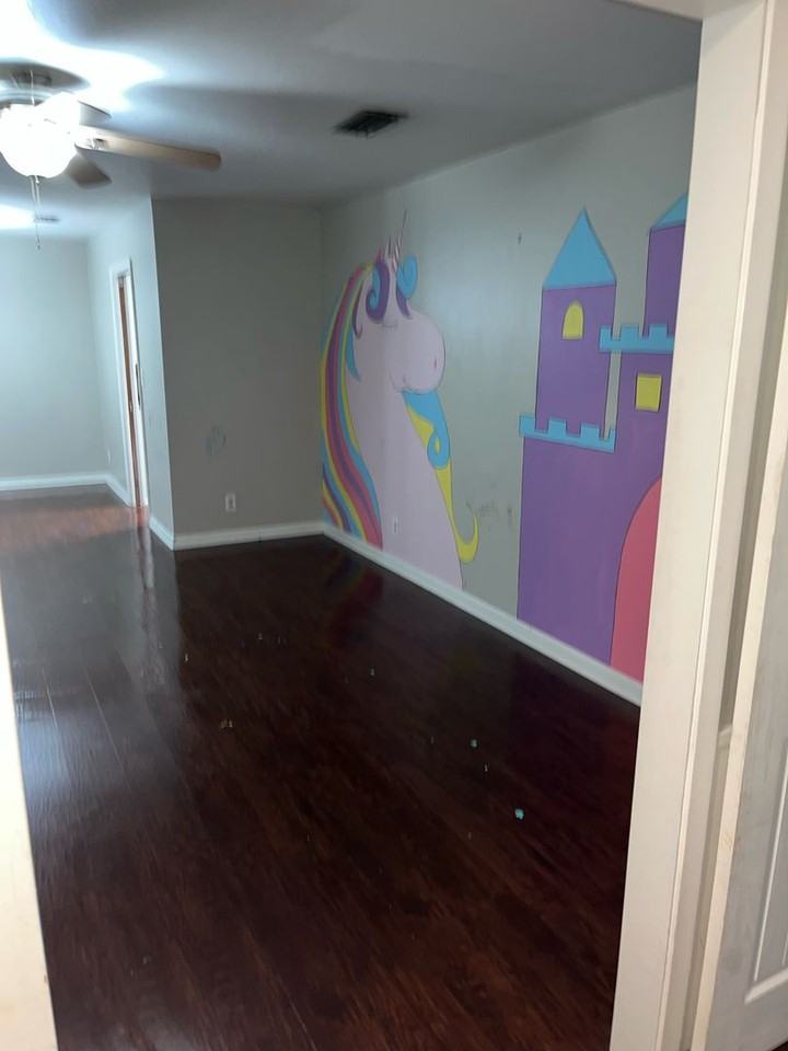 1030 Manor Pl - Photo 5 of 12