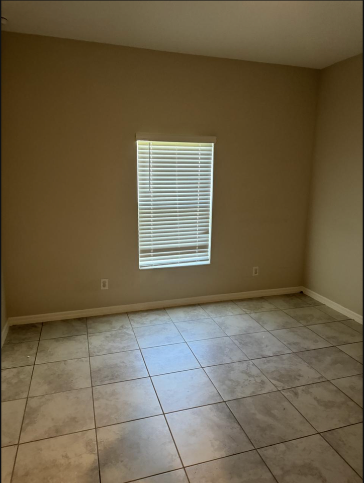 2640 Talleyrand Ave - Photo 5 of 13