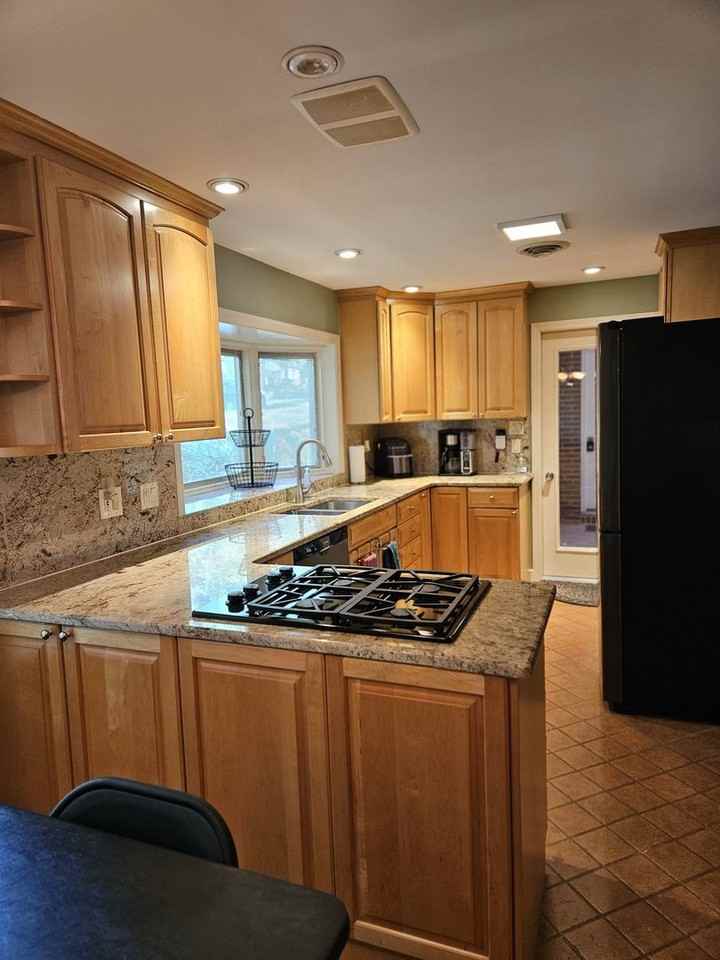 764 W Hamilton Ave - Photo 7 of 39