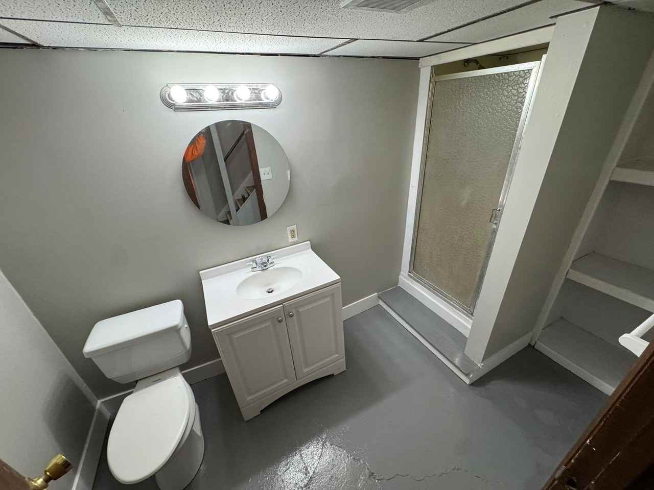 25301 Shoreview Ave - Photo 4 of 13