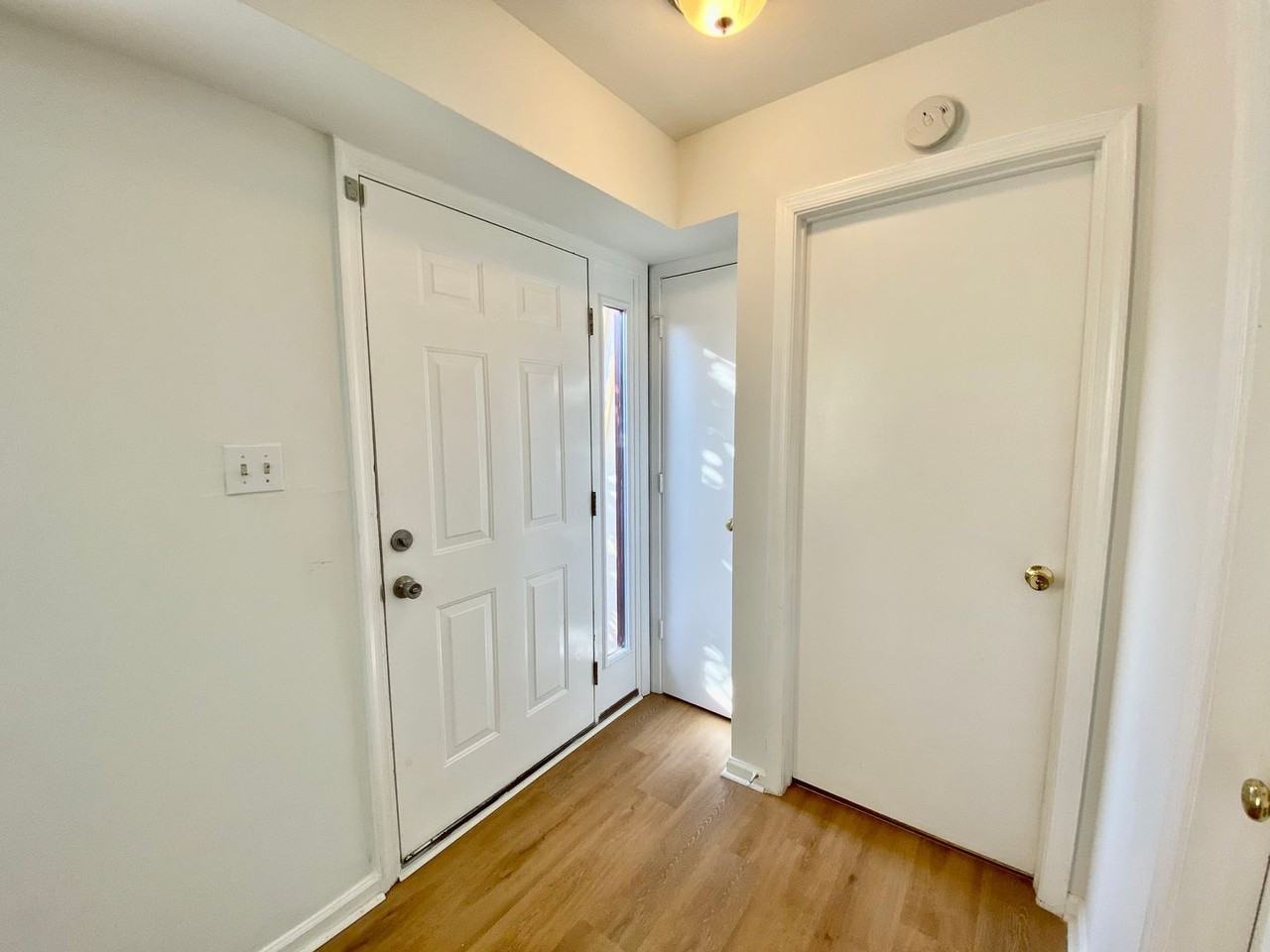 1010 Lands End Way - Photo 7 of 36