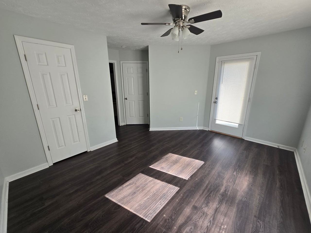 979 Stewarts Creek Dr - Photo 6 of 13