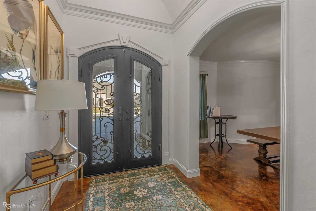 232 Morgan Ct - Photo 2 of 39