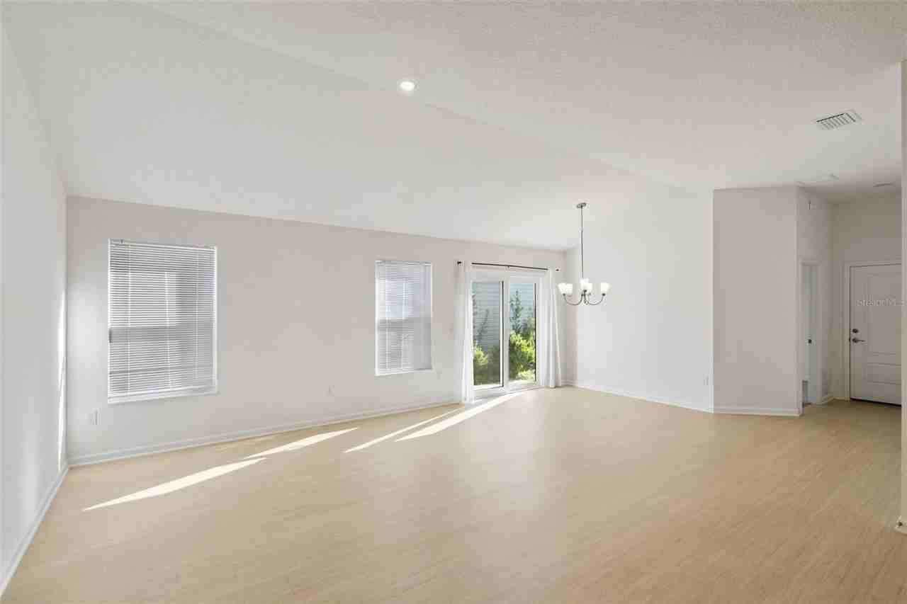 17548 Kuenher Ct - Photo 4 of 17