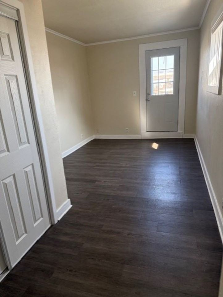 103A S Main St - Photo 4 of 12