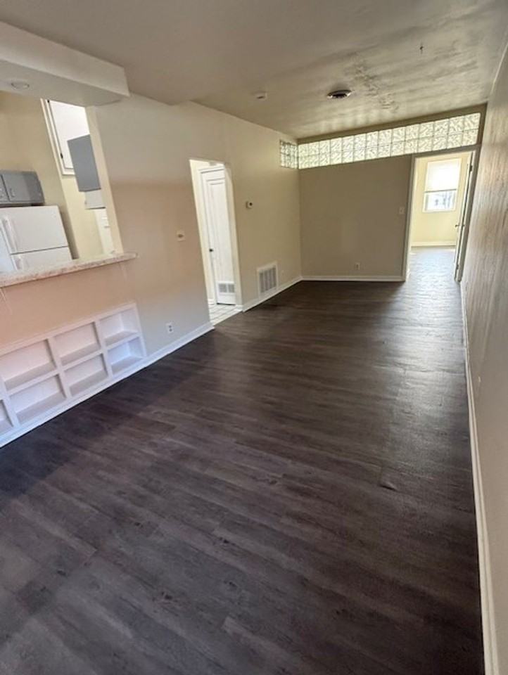 103A S Main St - Photo 7 of 12