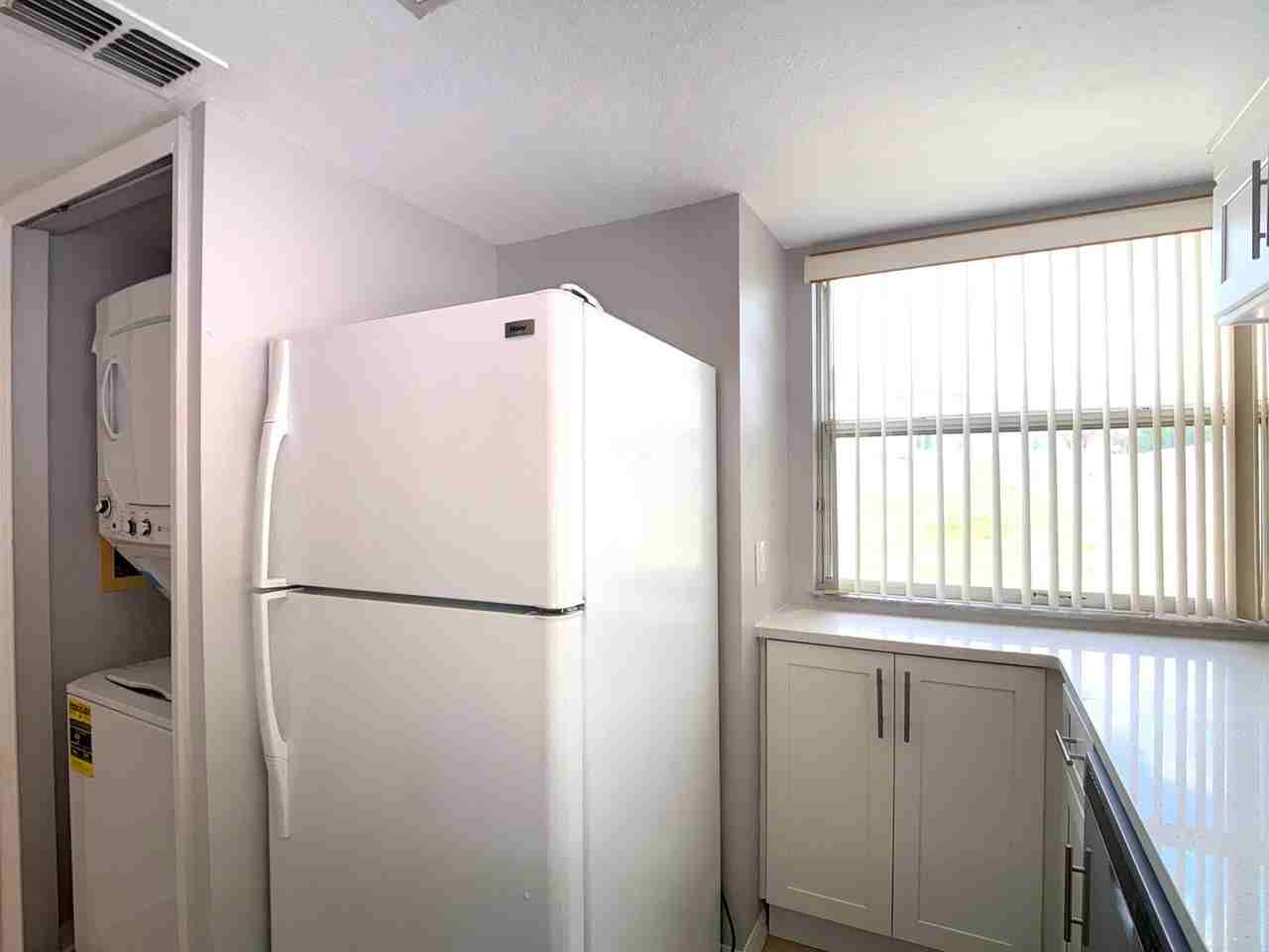 306 Mango - 2 Unit - Photo 6 of 35