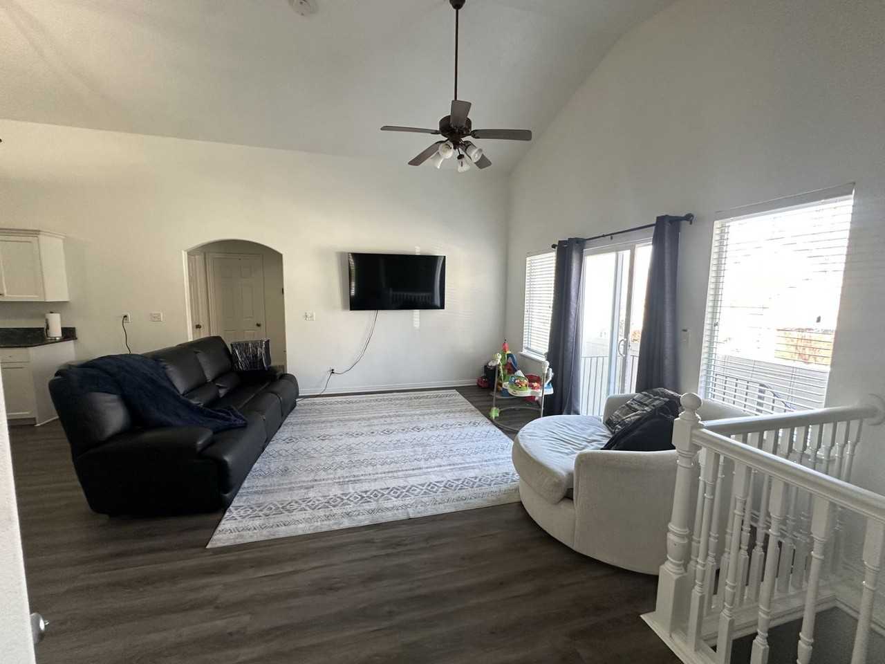 4207 N Pilgrims Cir - Photo 3 of 15