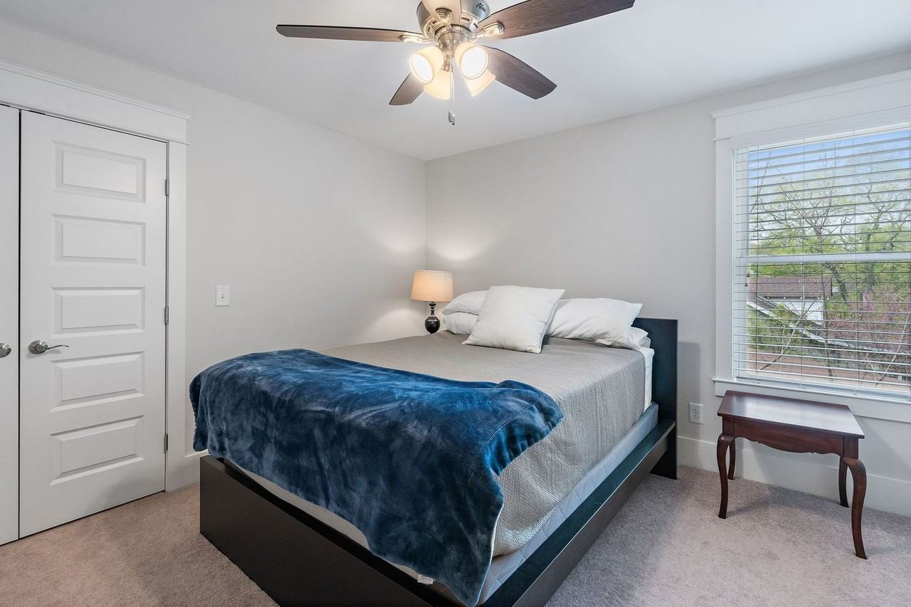 414B Saint Francis Ave