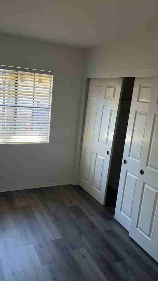 115 - 210 N Belmont - Photo 4 of 4