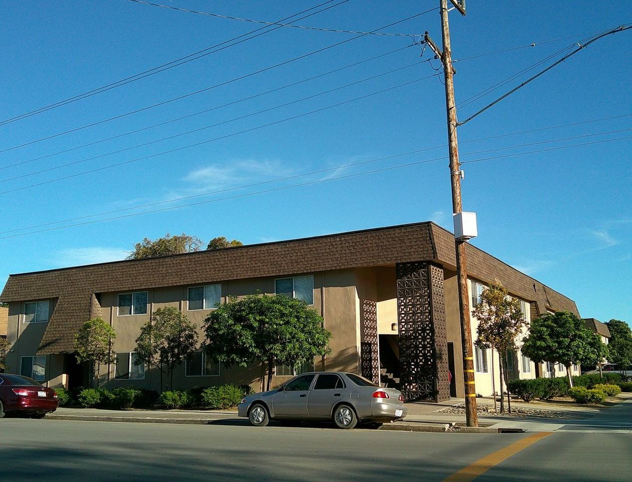 Vanderhurst - Photo 2 of 2