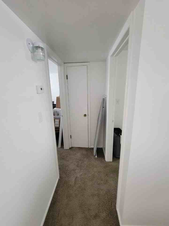 1446 S 320 E - Photo 4 of 6