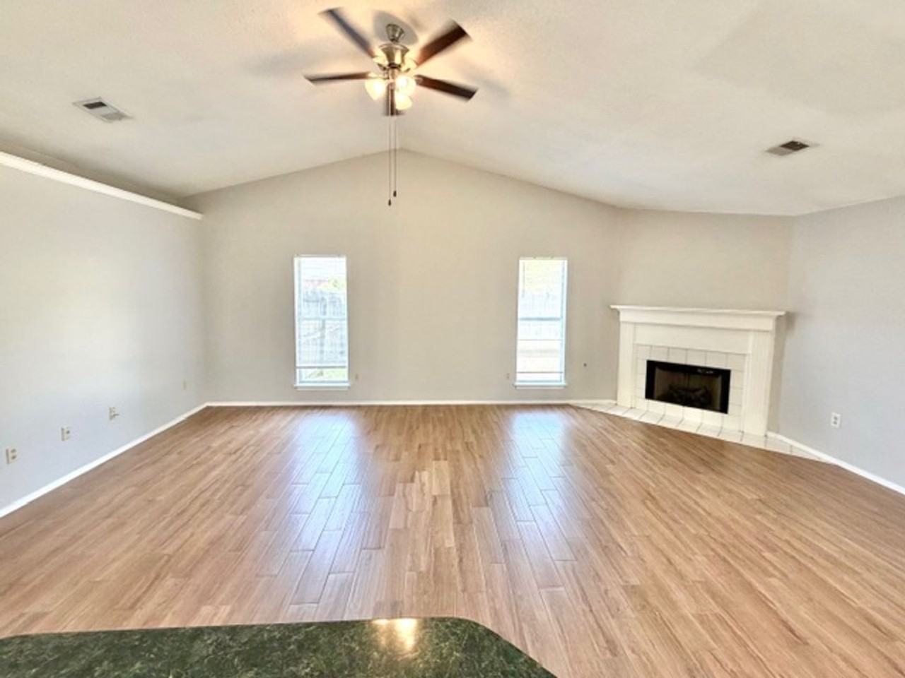 9194 Belmont Dr - Photo 3 of 11