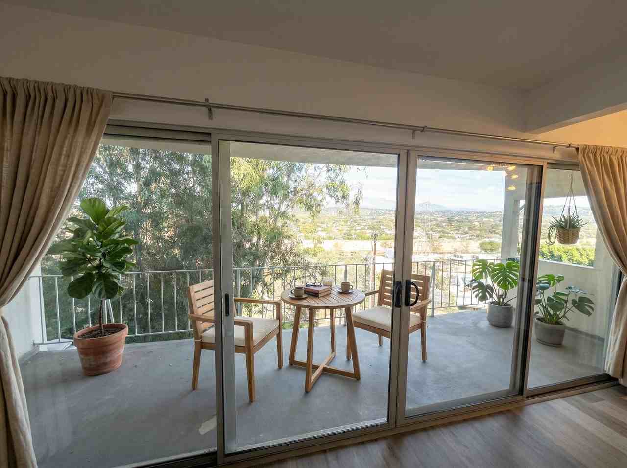 2849 Waverly Dr. - Photo 5 of 9