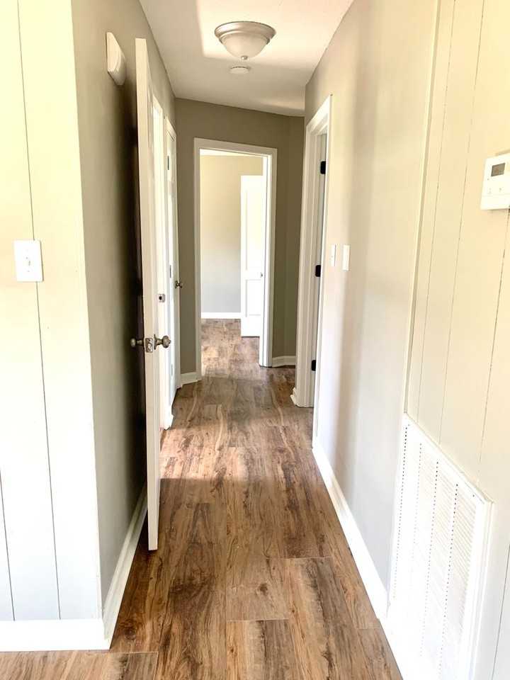 512 Kellia Dr - Photo 7 of 14