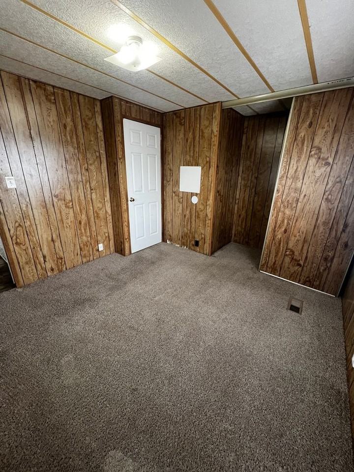 485 Chickadee Dr - Photo 2 of 10