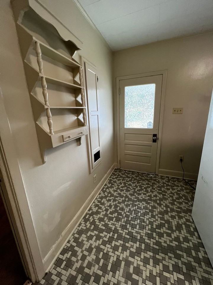 119 Saint Julien Ave - Photo 6 of 17