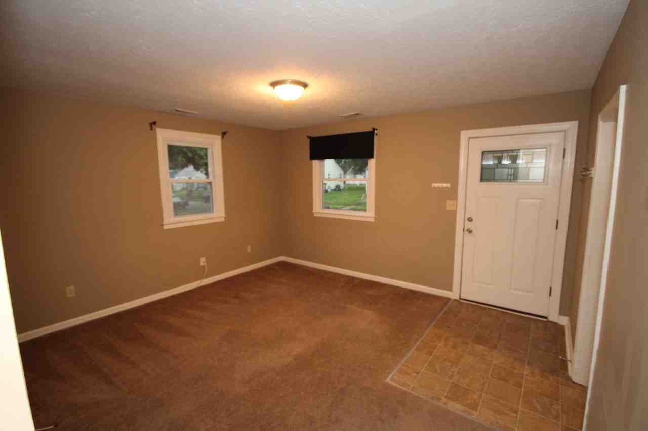 159 Bannister Ave - Photo 6 of 20