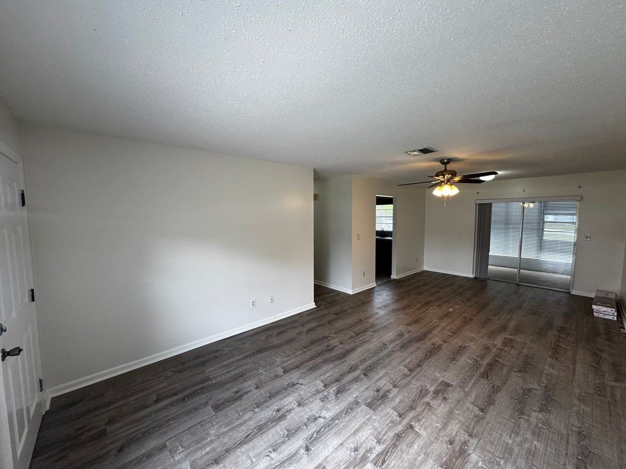 21411 Sw Honeysuckle St - Photo 3 of 15