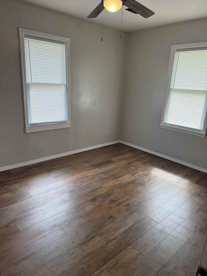 213 N Fenway Ave - Photo 5 of 16