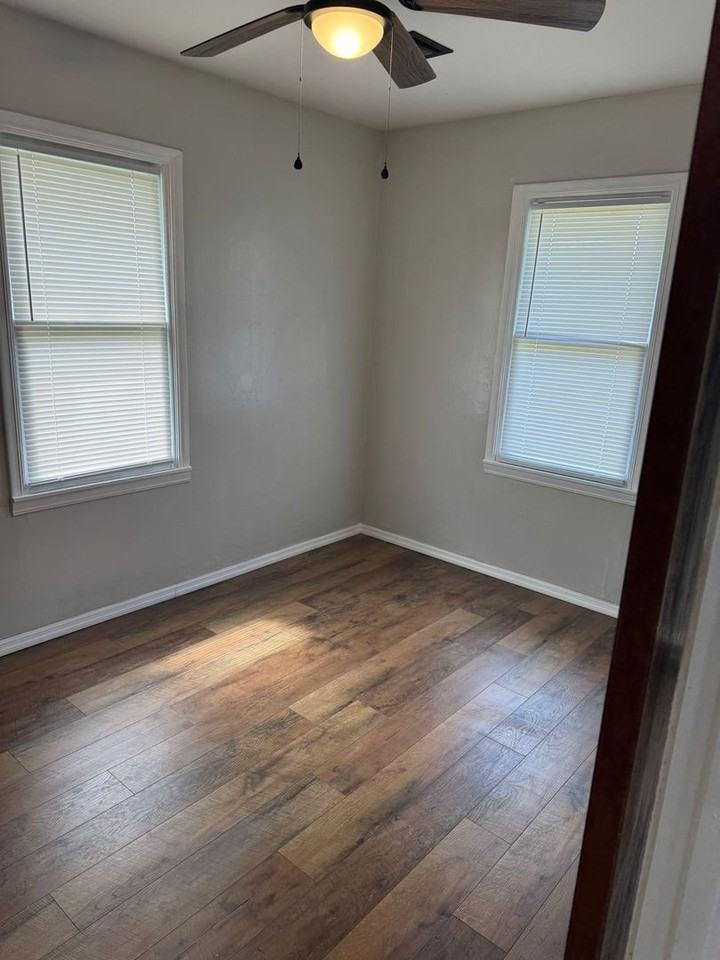 213 N Fenway Ave - Photo 6 of 16