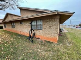 featured image of 3402 State St Apt C #Apt C