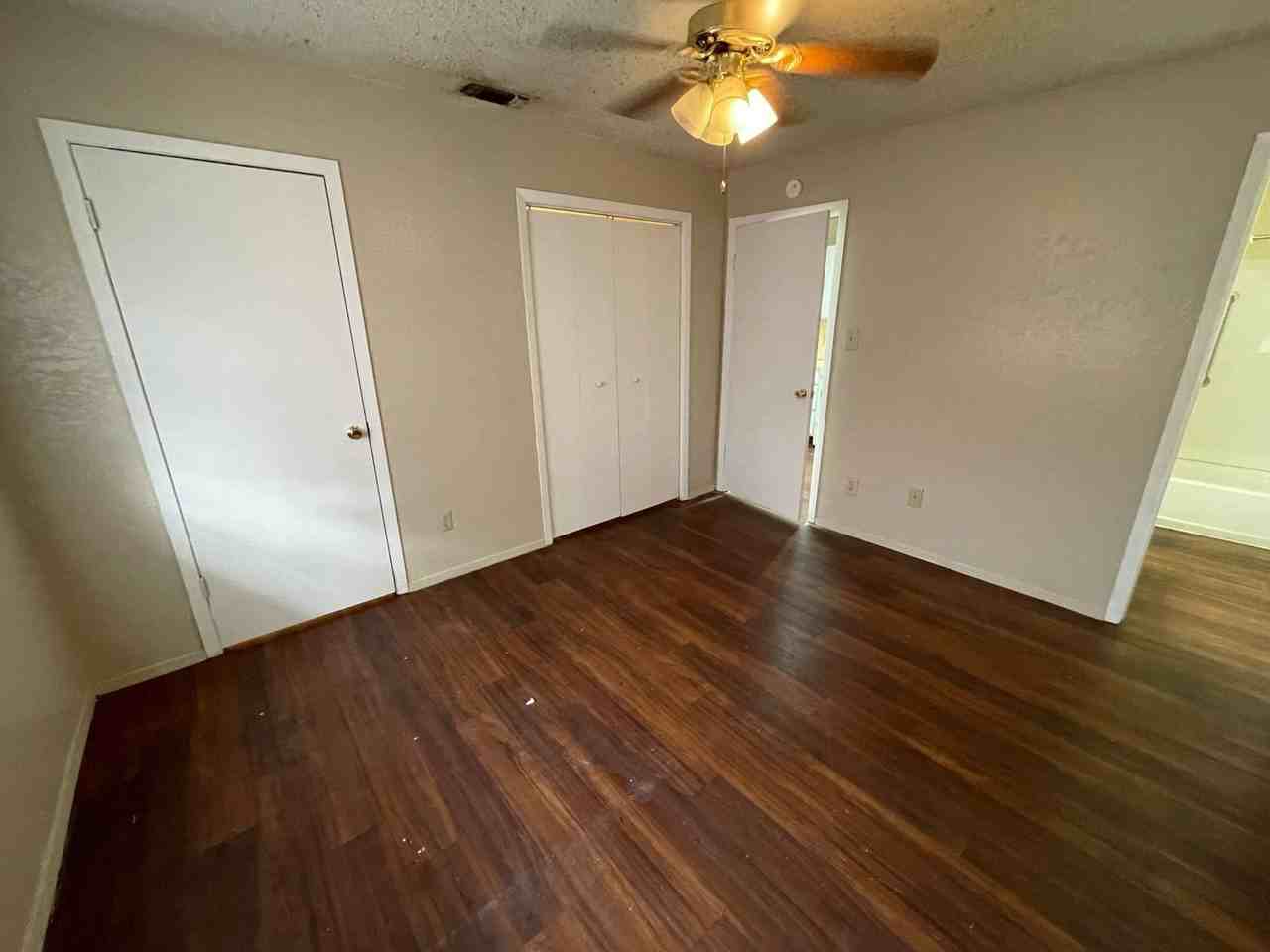 3430 State St Apt D - Photo 7 of 10