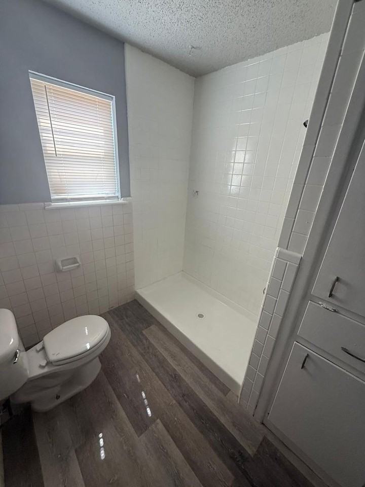 2613 Auburn St - Photo 6 of 14