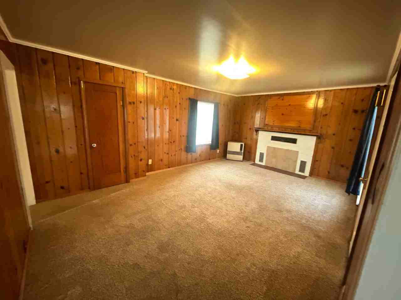 2002 Reclamation Ave - Photo 2 of 7