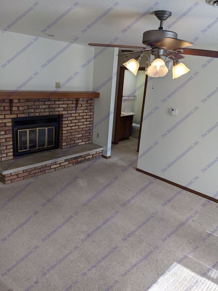 1904 Oliver Dr - Photo 3 of 13