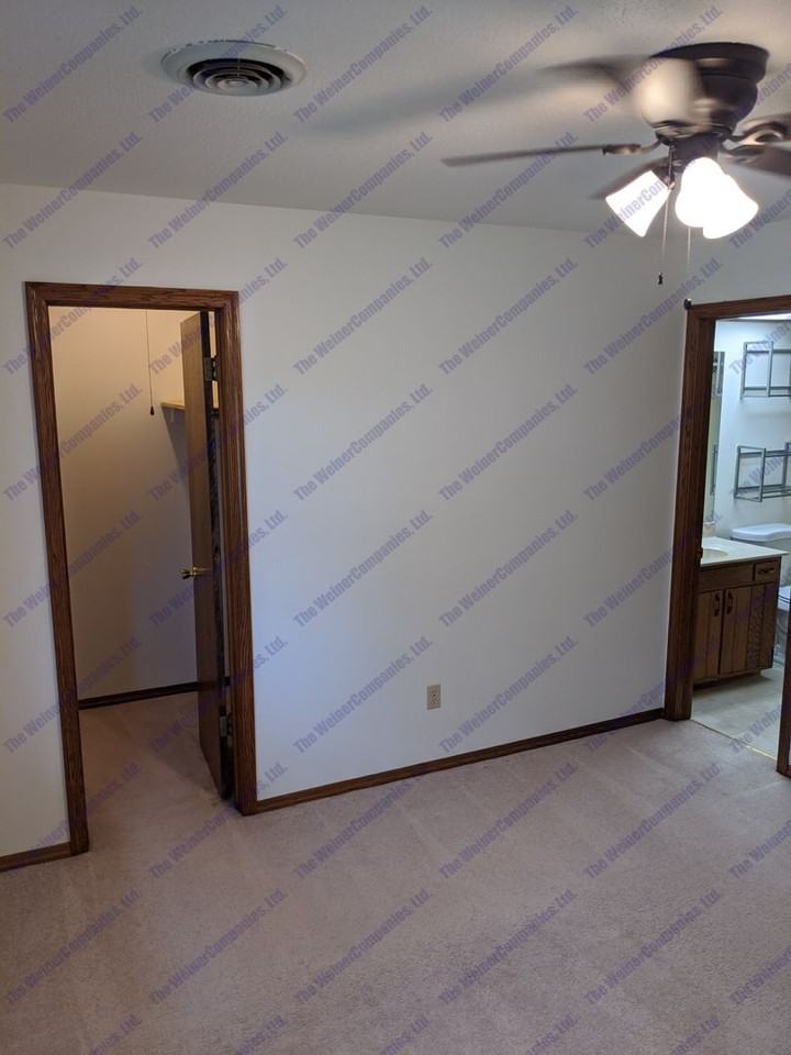 1904 Oliver Dr - Photo 6 of 13