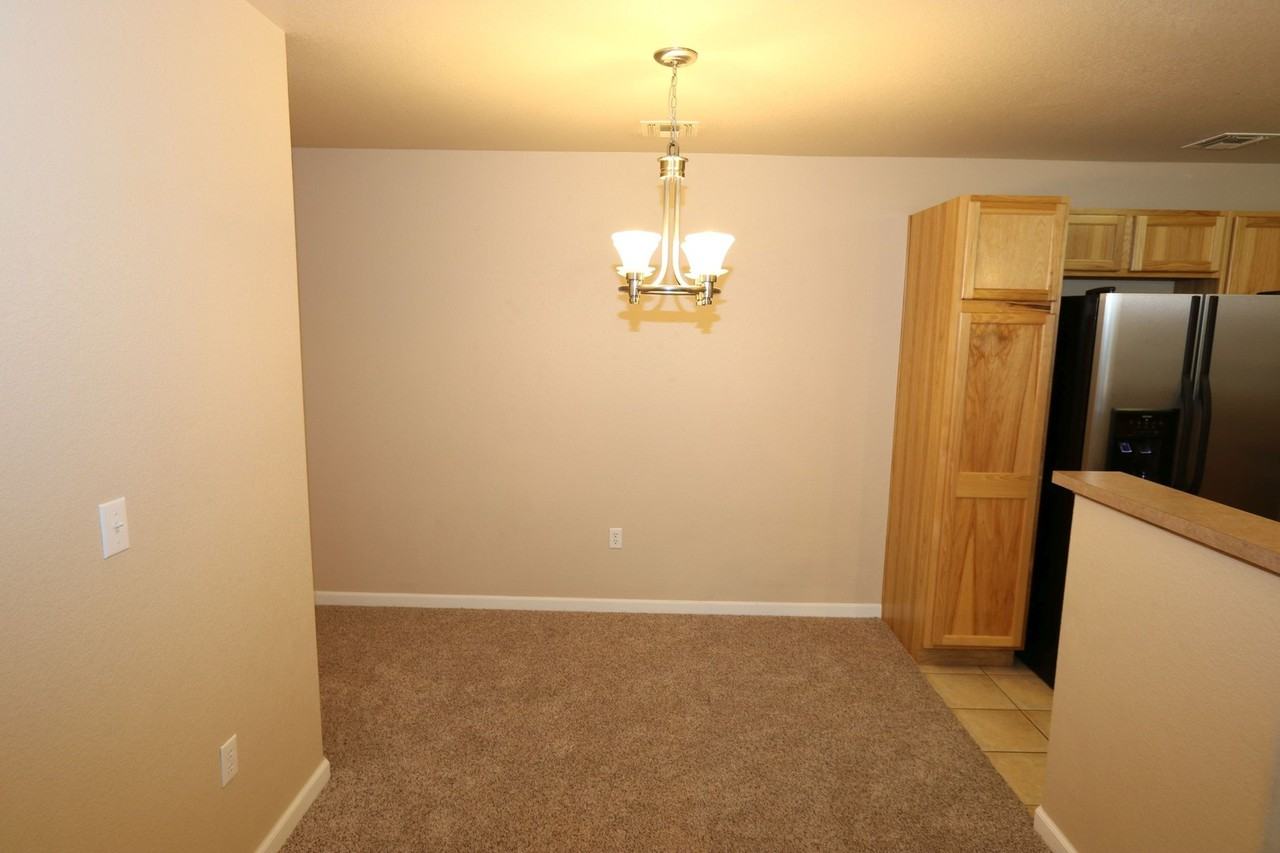 555 Cougar Bluff Pt #205 - Photo 5 of 22