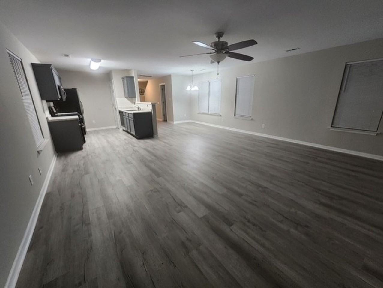 5400 Venado St - Photo 6 of 10