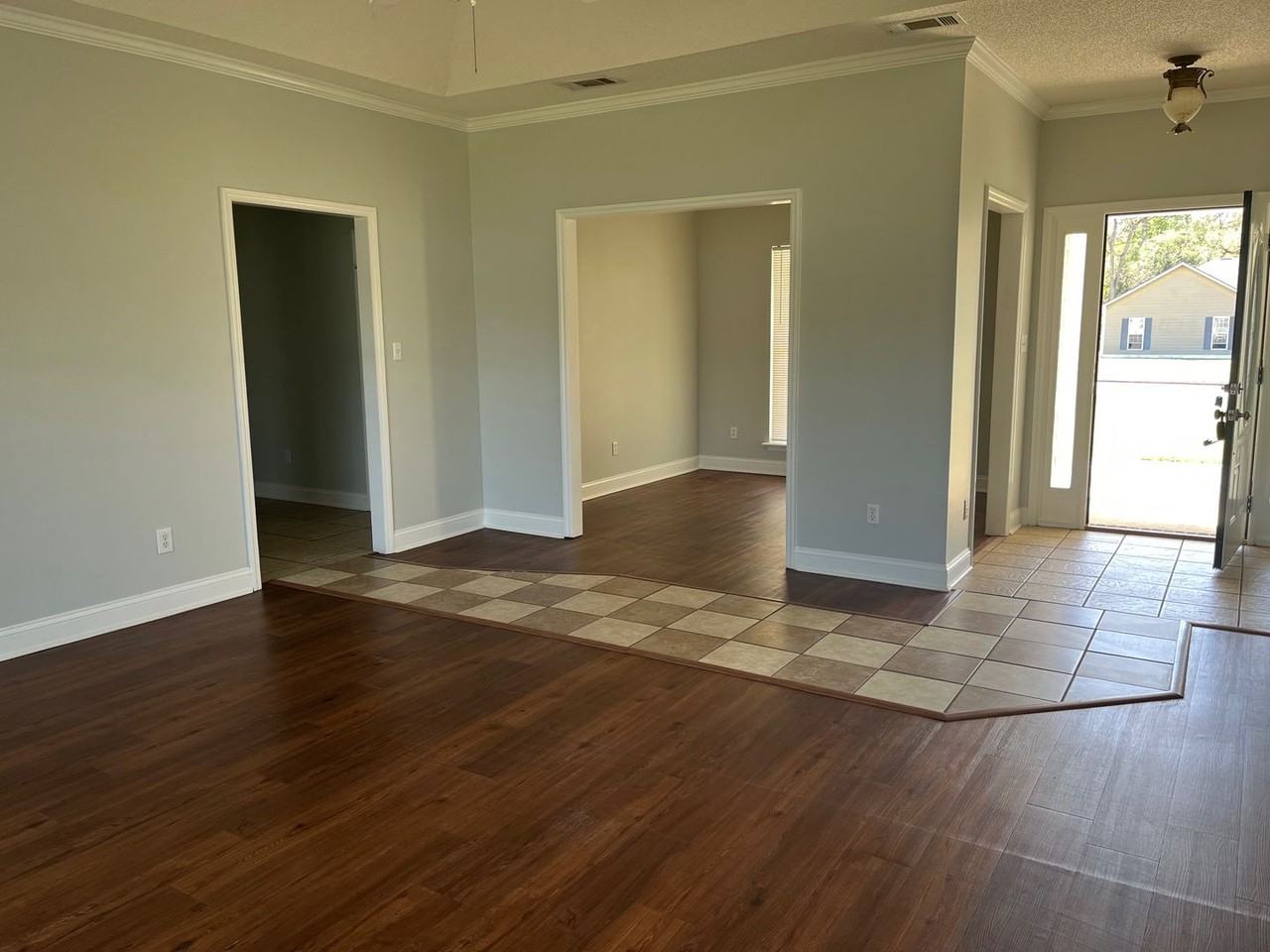 109 Huntingdon Dr - Photo 6 of 12