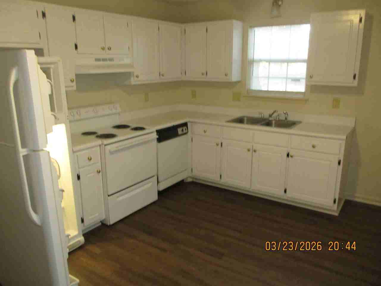 3708 Countryside Dr - Photo 4 of 12