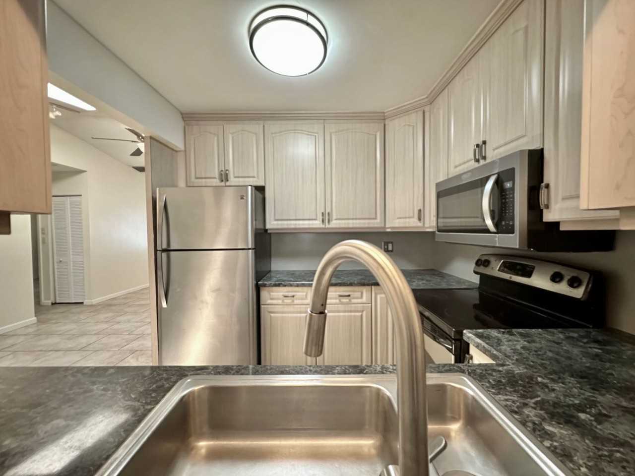 9099 108th Ave - Photo 4 of 24