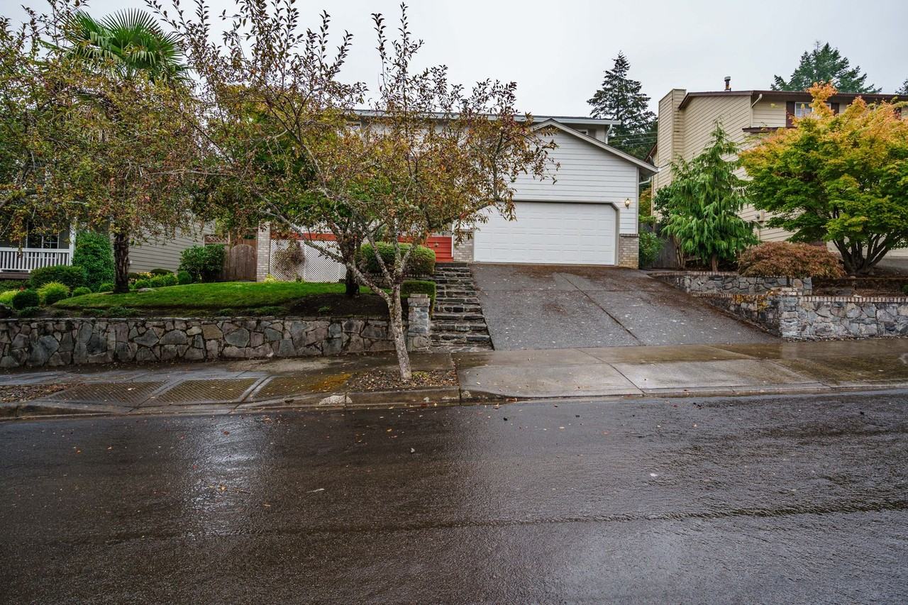 3803 Se Sunrise Dr - Photo 2 of 41